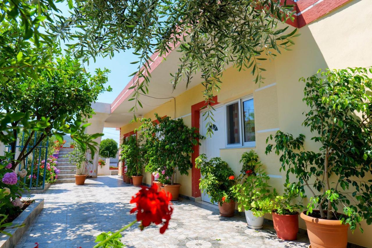 فندق Ilias House كساميل المظهر الخارجي الصورة